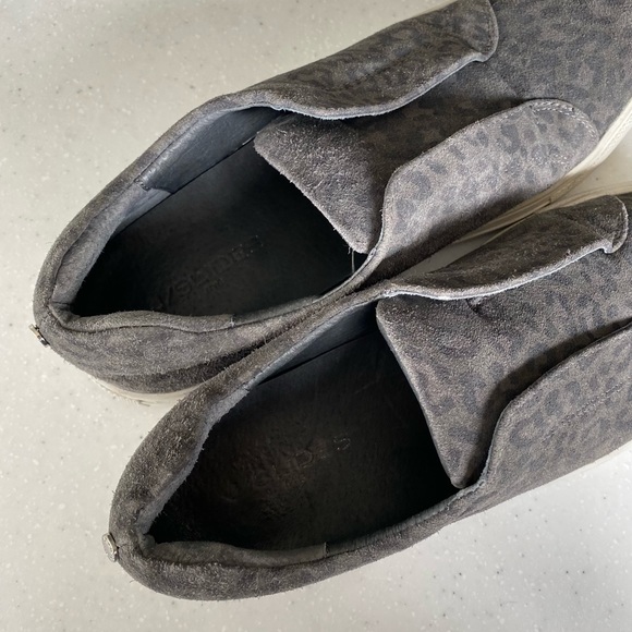 J/SLIDES Gray Leopard Print Heidi Slip On Platform Sneakers - Picture 6 of 9